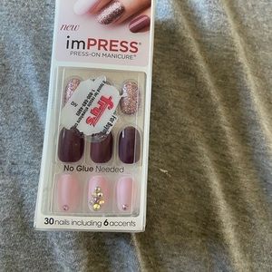 Impress nails purple and gemstone nib